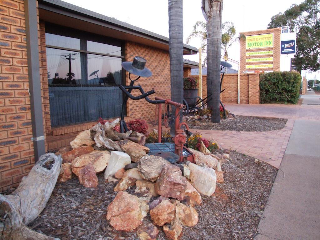 Cobar Town & Country Motor Inn Kültér fotó