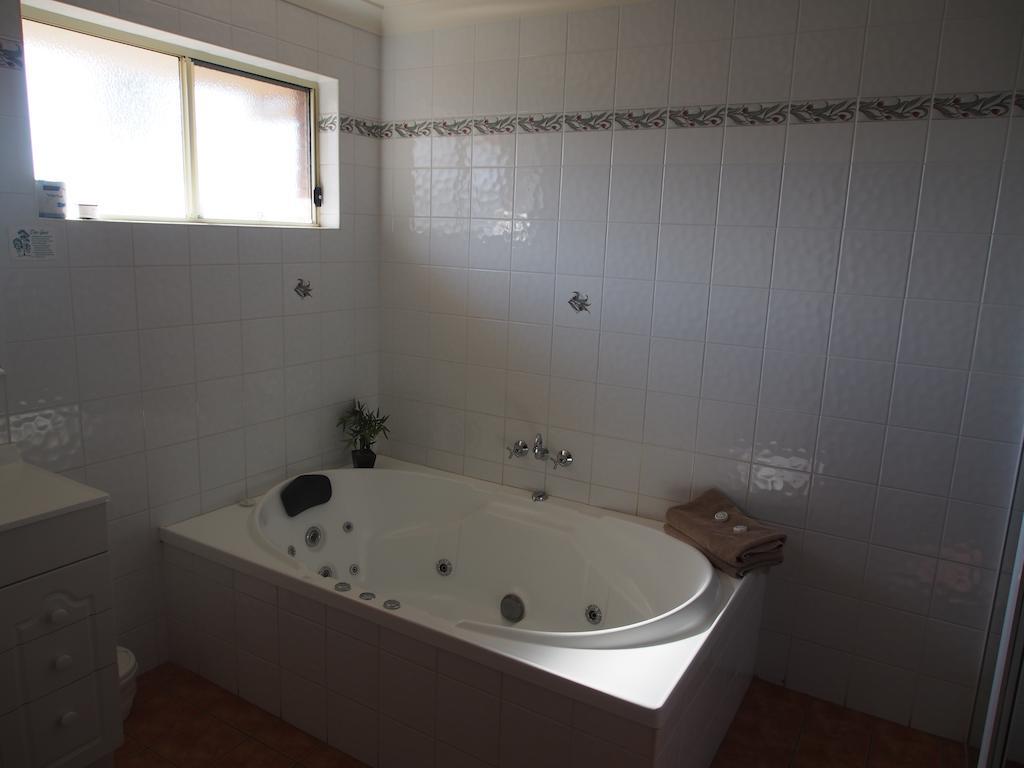 Cobar Town & Country Motor Inn Kültér fotó